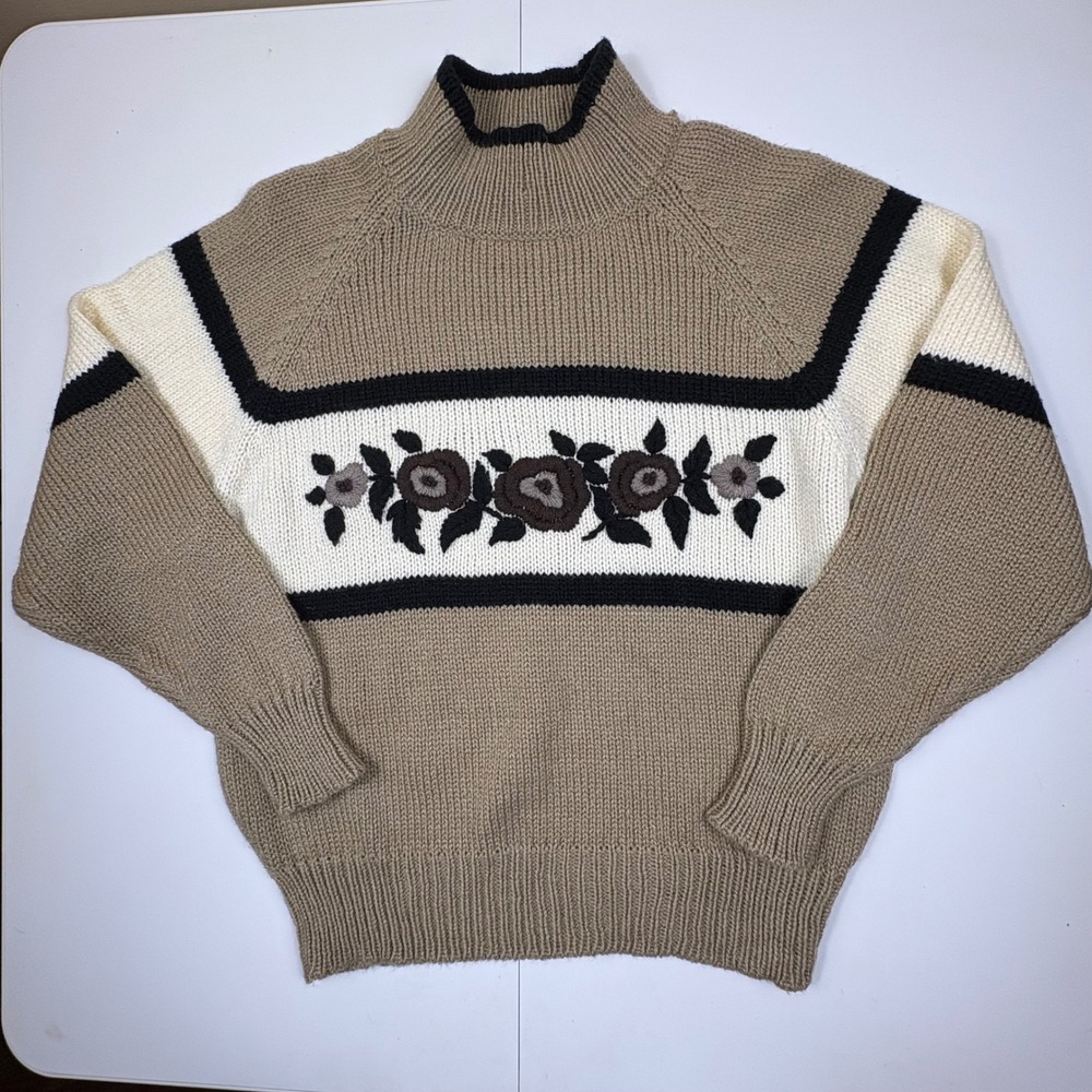 Vtg Style Mock Neck Floral Embroidered Sweater Women's Size M Tan Cream Black